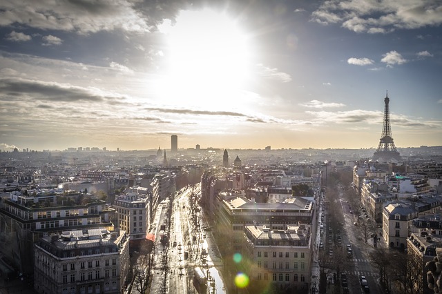 French companies sign manifesto for AI use