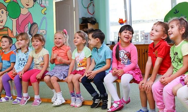 Petition for screen-free kindergarten, day care, and primary school launched